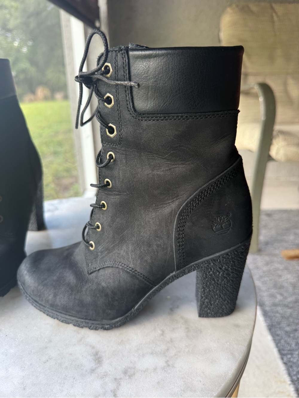 Timberland Women's Black Lace-Up Block Heel Ankle Boot